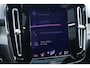 Volvo XC40 1.5 T5 Recharge R-Design | Trekhaak | Panoramisch Schuif-/kanteldak | Adaptieve Cruise Control | Camera | Keyless | Parkeersensoren | Leer | Stuur/Stoelverwarming | Carplay | Getint Glas |