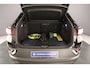 Volkswagen ID.4 Pro Business 286pk Automaat Adaptive cruise control, Elektrische achterklep, LED matrix koplampen, Achteruitrijcamera, Stuurwiel verwarmd, App connect