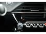 Peugeot e-208 EV Allure Pack 50 kWh | CarPlay | PDC V+A | Camera | Cruise Contr. | DAB | LED | Stoel verw. | 16'' | Navi