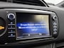 Toyota Yaris 1.5 Hybrid Bi-Tone | Premium uitgevoerd | Full map |