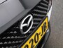 Mazda 2 1.5 Skyactiv-G Luxury | Head-up Display | Stuur + Stoelverwarming | Achteruitrijcamera | Cruise Control | Lane Assist |