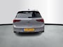Volkswagen Golf 1.5 eTSI R-Line Business | Panoramadak | LED Matrix | Camera | Nieuw binnen!