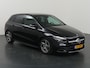 Mercedes-Benz B-klasse 180 Business Solution AMG | Widescreen | Stoelverwarming | Achteruitrijcamera | 18" lichtmetalen velgen |