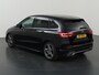 Mercedes-Benz B-klasse 180 Business Solution AMG | Widescreen | Stoelverwarming | Achteruitrijcamera | 18" lichtmetalen velgen |