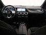 Mercedes-Benz B-klasse 180 Business Solution AMG | Widescreen | Stoelverwarming | Achteruitrijcamera | 18" lichtmetalen velgen |