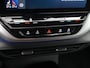 Volkswagen ID.4 First 77 kWh 204 PK | NAVIGATIE | CLIMATE CONTROL | PARKEERSENSOREN | LED KOPLAMPEN | HALF-LEDER | ACHTERUITRIJCAMERA | STOELVERWARMING |