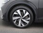 Volkswagen ID.4 First 77 kWh 204 PK | NAVIGATIE | CLIMATE CONTROL | PARKEERSENSOREN | LED KOPLAMPEN | HALF-LEDER | ACHTERUITRIJCAMERA | STOELVERWARMING |