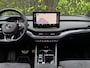 Skoda Enyaq iV SPORTLINE 91,4% SOH SFEERVERLICHTING TREKHAAK ADAPTIVE CRUISE NAP