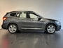 BMW X1 sDrive20i Business Edition Plus M SPORT | NAVIGATIE | ACHTERUITRIJCAMERA | PARKEERSENSOREN VOOR-/ACHTER | STOEL-/STUURVERWARMING