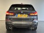 BMW X1 sDrive20i Business Edition Plus M SPORT | NAVIGATIE | ACHTERUITRIJCAMERA | PARKEERSENSOREN VOOR-/ACHTER | STOEL-/STUURVERWARMING