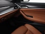 BMW 5-Serie Touring 530e Business Edition Plus | Leder | Stoelverwarming | Live Cockpit | Navigatie | Memory | Camera | Carplay | Cruise Control