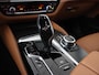 BMW 5-Serie Touring 530e Business Edition Plus | Leder | Stoelverwarming | Live Cockpit | Navigatie | Memory | Camera | Carplay | Cruise Control
