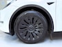 Tesla Model Y Long Range AWD 75 kWh SoH 96%|Eindejaaractie