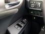 Lexus CT 200h 25th Edition Automaat (APPLE CARPLAY, GROOT NAVI, CLIMATE, ALCANTARA, STOELVERWARMING, SPORTSTOELEN, GETINT GLAS, KEYLESS, NIEUWSTAAT)