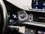 Lexus CT 200h 25th Edition Automaat (APPLE CARPLAY, GROOT NAVI, CLIMATE, ALCANTARA, STOELVERWARMING, SPORTSTOELEN, GETINT GLAS, KEYLESS, NIEUWSTAAT)