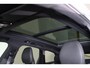 Volvo XC60 2.0 T6 Plug-in hybrid AWD Plus Dark - Panorama/schuifdak - IntelliSafe Assist & Surround - 360º Camera - Harman/Kardon audio - Adaptieve LED koplampen - Verwarmde voorstoelen, stuur & achterbank - Parkeersensoren voor & achter - Elektr. bedienb. voorstoelen met geheugen - Head up display - Draadloze tel. lader - Extra getint glas - 19' LMV