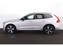 Volvo XC60 2.0 T6 Plug-in hybrid AWD Plus Dark - Panorama/schuifdak - IntelliSafe Assist & Surround - 360º Camera - Harman/Kardon audio - Adaptieve LED koplampen - Verwarmde voorstoelen, stuur & achterbank - Parkeersensoren voor & achter - Elektr. bedienb. voorstoelen met geheugen - Head up display - Draadloze tel. lader - Extra getint glas - 19' LMV