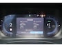 Volvo XC60 2.0 T6 Plug-in hybrid AWD Plus Dark - Panorama/schuifdak - IntelliSafe Assist & Surround - 360º Camera - Harman/Kardon audio - Adaptieve LED koplampen - Verwarmde voorstoelen, stuur & achterbank - Parkeersensoren voor & achter - Elektr. bedienb. voorstoelen met geheugen - Head up display - Draadloze tel. lader - Extra getint glas - 19' LMV