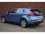 Volvo V40 T2 120PK Momentum | Trekhaak | Cruise control | Led dag rijverlichting