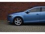 Volvo V40 T2 120PK Momentum | Trekhaak | Cruise control | Led dag rijverlichting