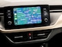 Skoda Kamiq 1.0 TSI Sport (APPLE CARPLAY, CLIMATE, STOELVERWARMING, KEYLESS, SPORTSTOELEN, LED KOPLAMPEN, LM VELGEN, CRUISE, LANE ASSIST, NIEUWSTAAT)