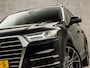 Audi Q7 3.0 TFSI quattro Sport 7 Persoons 334Pk Automaat (PANORAMADAK, VIRTUAL COCKPIT, LUCHTVERING, GROOT NAVI, MEMORY SEATS, HEAD-UP DISPLAY, 360 CAMERA, BOSE AUDIO, ZWART HEMEL, NIEUWSTAAT)