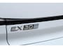 Volvo EX30 Single Motor Extended Range Plus Europa 69 kWh | Stuurwiel/Stoelen voor verwarmbaar | Elektrisch verstelbare stoelen met memory functie | Adaptieve Cruise Control | Harman Kardon Soundbar | Keyless entry | 19'' Lichtmetalen velgen | Dak in contrasterende kleur | Extra getint glas achter