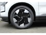 Volvo EX30 Single Motor Extended Range Plus Europa 69 kWh | Stuurwiel/Stoelen voor verwarmbaar | Elektrisch verstelbare stoelen met memory functie | Adaptieve Cruise Control | Harman Kardon Soundbar | Keyless entry | 19'' Lichtmetalen velgen | Dak in contrasterende kleur | Extra getint glas achter
