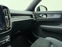 Volvo XC40 T5 262pk Plus Dark / Nubuck / Elektr. verstelbare stoelen / Stoel/- en stuurverwarming / Trekhaak /