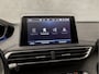 Peugeot 5008 1.2 PureTech GT-Line 7 Persoons (PANORAMADAK, APPLE CARPLAY, GROOT NAVI, LEDER, 360 CAMERA, KEYLESS, SFEERVERLICHTING, LED KOPLAMPEN, NIEUWSTAAT)