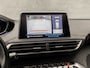 Peugeot 5008 1.2 PureTech GT-Line 7 Persoons (PANORAMADAK, APPLE CARPLAY, GROOT NAVI, LEDER, 360 CAMERA, KEYLESS, SFEERVERLICHTING, LED KOPLAMPEN, NIEUWSTAAT)