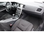 Volvo V60 2.0 D3 Summum Navigatie, Cruise control, Stoelverwarming, Lichtmetalen wielen
