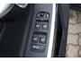 Volvo V60 2.0 D3 Summum Navigatie, Cruise control, Stoelverwarming, Lichtmetalen wielen