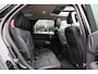 Land Rover Discovery 3.0 Td6 HSE Luxury 7-per | Origineel NL | HUD | Luchtvering | Trekhaak | Winter Pakket | Panoramadak |