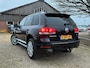 Volkswagen Touareg 4.2 V8 | Limited Edition + Youngtimer + Schuif/kanteldak + Lederbekleding + Camera Nu € 11.975,-!!!