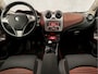 Alfa Romeo MiTo 1.4 Sport (CLIMATE, CRUISE, LM VELGEN, PARKEERSENSOREN, SPORTSTOELEN, ARMSTEUN, ELEK RAMEN, NIEUWSTAAT)