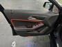 Mercedes-Benz A-klasse 180 AMG | Unieke Auto | Sfeerverlichting | Twotone leder | Groot scherm | AMG Uitlaat | alcantara dashboard