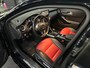 Mercedes-Benz A-klasse 180 AMG | Unieke Auto | Sfeerverlichting | Twotone leder | Groot scherm | AMG Uitlaat | alcantara dashboard