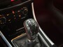 Mercedes-Benz A-klasse 180 AMG | Unieke Auto | Sfeerverlichting | Twotone leder | Groot scherm | AMG Uitlaat | alcantara dashboard