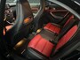 Mercedes-Benz A-klasse 180 AMG | Unieke Auto | Sfeerverlichting | Twotone leder | Groot scherm | AMG Uitlaat | alcantara dashboard