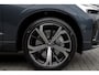 Volvo XC60 2.0 T6 Plug-in hybrid AWD Ultimate Dark | R-DESIGN | LUCHTVERING | PANORAMADAK | TREKHAAK | HARMAN/KARDON