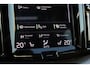 Volvo XC60 2.0 T4 Inscription | Head-up Display | elektrisch glazen panorama-dak | Elktr. Verstelbare Best. Stoel | Adaptieve Cruise Control | BLIS | Camera Achter |