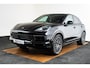 Porsche Cayenne Coupé 3.0 E-Hybrid Comfortstoelen - Stoelverwarming - stoelventilatie - Adaptieve luchtvering - Privacybeglazing - Adaptieve cruise control - Soft-Close - Digitale radio