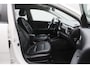Kia Stonic 1.0 T-GDi ComfortPlusLine Navigator 2017 | Goed Onderhouden | Cruise Control | Trekhaak | Navigatie | DAB Radio | Achteruitrij Camera | Lichtmetalen Velgen | Stuurwiel Bediening | 2 Sleutels | NAP Nationale Autopas