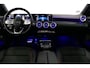 Mercedes-Benz CLA 220 AMG Line / CLA45 AMG Diffuser / Panamericana Grille / Panoramadak / Sfeerverlichting / Stoelverwarming / LED High Performance / 19'' LMV / Augmented Reality Video / Navigatie / Widescreen / Lane Assist