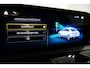 Mercedes-Benz CLA 220 AMG Line / CLA45 AMG Diffuser / Panamericana Grille / Panoramadak / Sfeerverlichting / Stoelverwarming / LED High Performance / 19'' LMV / Augmented Reality Video / Navigatie / Widescreen / Lane Assist
