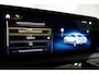 Mercedes-Benz CLA 220 AMG Line / CLA45 AMG Diffuser / Panamericana Grille / Panoramadak / Sfeerverlichting / Stoelverwarming / LED High Performance / 19'' LMV / Augmented Reality Video / Navigatie / Widescreen / Lane Assist