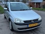 Opel Corsa 1.4-16V Comfort 3-Drs Automaat Audio-CD/MP3 Electric pakket Getint glas 2 x airbag Dealeronderhoud Nieuwe Apk!
