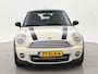 MINI Cooper Mini 1.6 122 PK 6-BAK + 17 INCH | CRUISE CONTROL | ZWART DAK | SPORTSTOELEN | STRIPING
