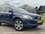 Volvo XC60 2.0 T5 Ocean Race AUT/BI-XENON/NAVI/CRUISE/LEDER/TREKHAAK/GARANTIE
